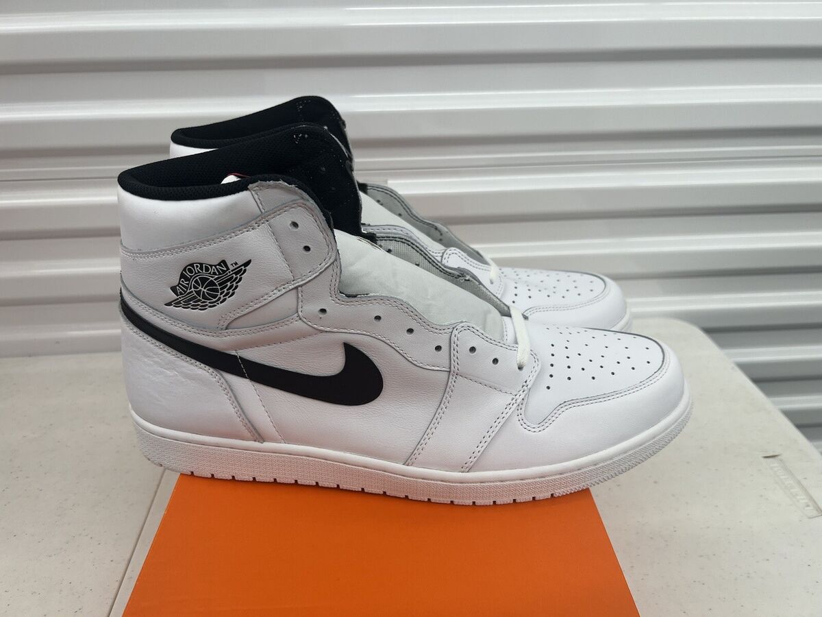 Nike Air Jordan 1 Retro High OG White Black 2016 Men's Size Nike Air Jordan 1 Retro High OG White Black 2016 Men's Size