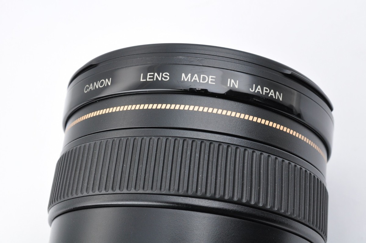 Canon EF 20mm f/2.8 USM EF Mount Wide Angle Lens MINT Free Canon EF 20mm f/2.8 USM EF Mount Wide Angle Lens MINT Free