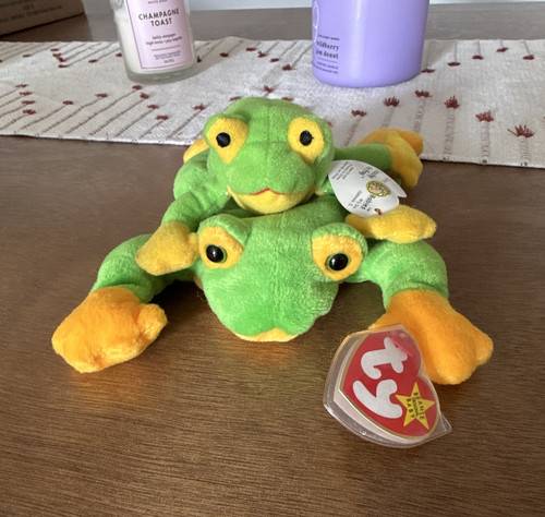 Ty Beanie Babies Smoochy Frog 1997 Retired with Teeny Smoochy