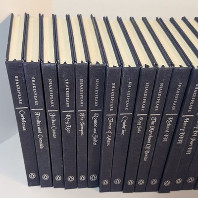 Works of William Shakespeare, Vintage 2000, Pelican 37 Book