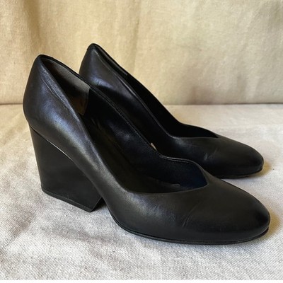 Robert Clergerie Paris Black Leather Wedge Pumps Size 39.5 US 9