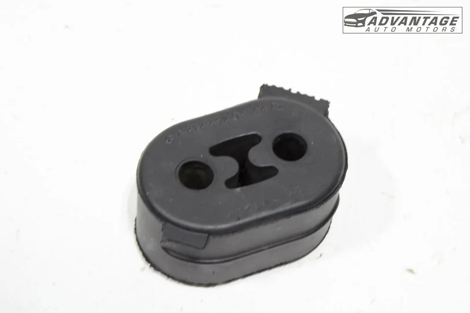 Mercedes E350 W212 2010-2016 3,5 L escape silenciador tubo buje suspensión montaje OEM Foto 3 de 4