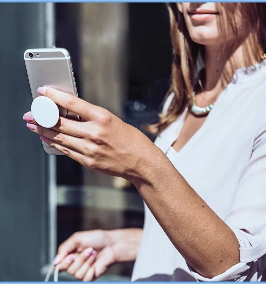 PopSockets  Expanding Stand and Grip for Phones / Tablets  - Manual Gear Shift - Image 3 of 4