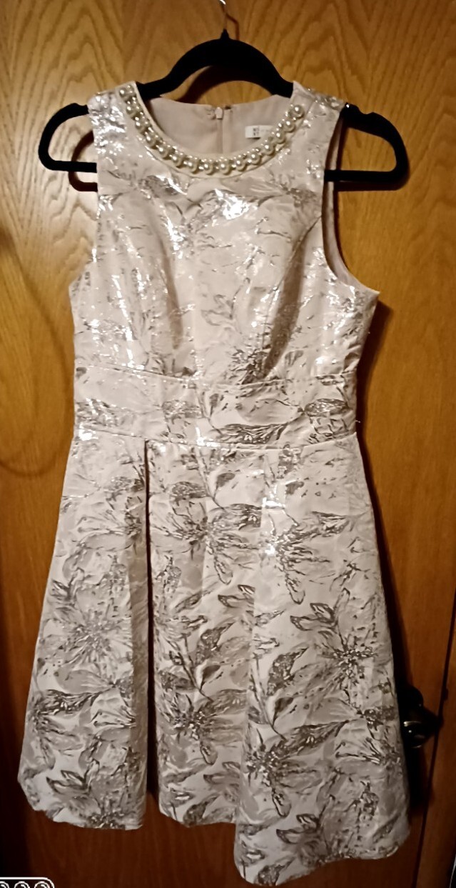 Picture 1 of 7