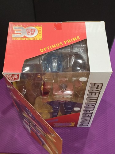 2014 Transformers Year of the Horse OPTIMUS PRIME Masterpiece "NEW" - Picture 9 of 15