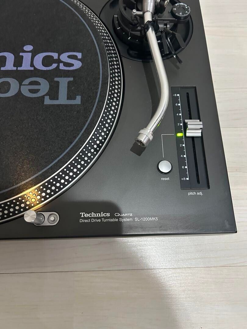 Technics SL-1200MK5 Black Direct Drive DJ Turntable SL-1200 Technics SL-1200MK5 Black Direct Drive DJ Turntable SL-1200