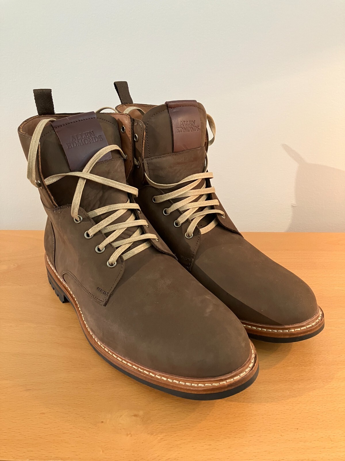 SAOLA Stivali da combattimento Allen Edmonds Chapman resistenti alle intemperie camoscio marrone US 10 3E nuovi