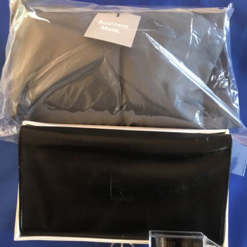 Qantas 2000 Collectors Lot Of 2Watches, Marc Newson Amenities Kit, free Wallet - Picture 4 of 10