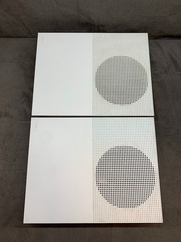 Lot of 4x Microsoft Xbox One S & C Consoles FOR PARTS OR REPAIR - Picture 2 of 13