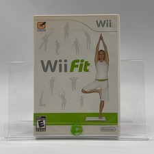 Wii Fit [Balance Board Bundle] (Nintendo Wii, 2008)
