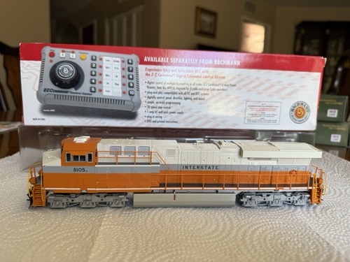 Bachmann HO Scale ES-44AC Interstate 8105 DCC/Sound | Zustand: Used