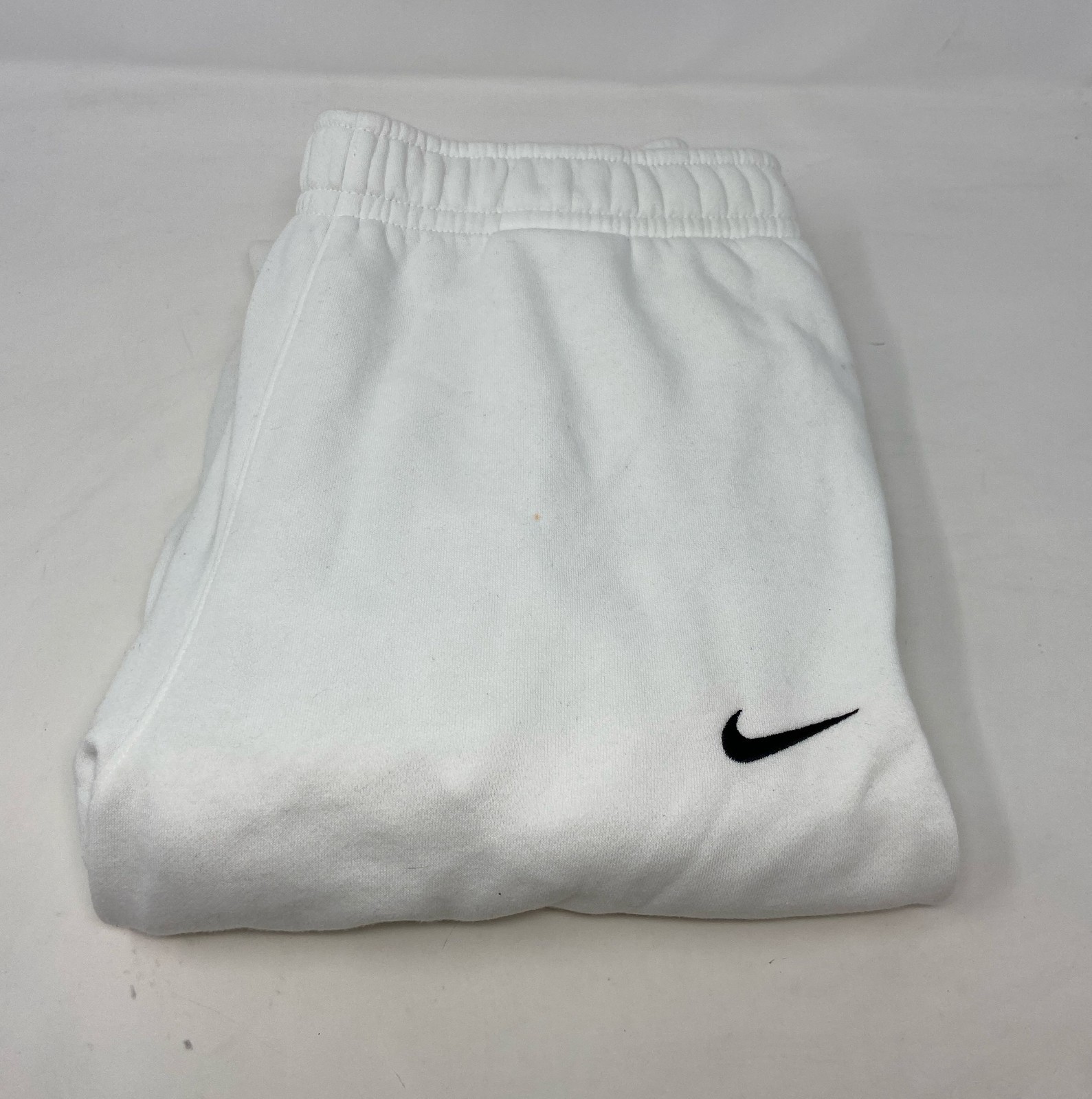 Nike Club Men’s Training Joggers White Size L CJ1616-100