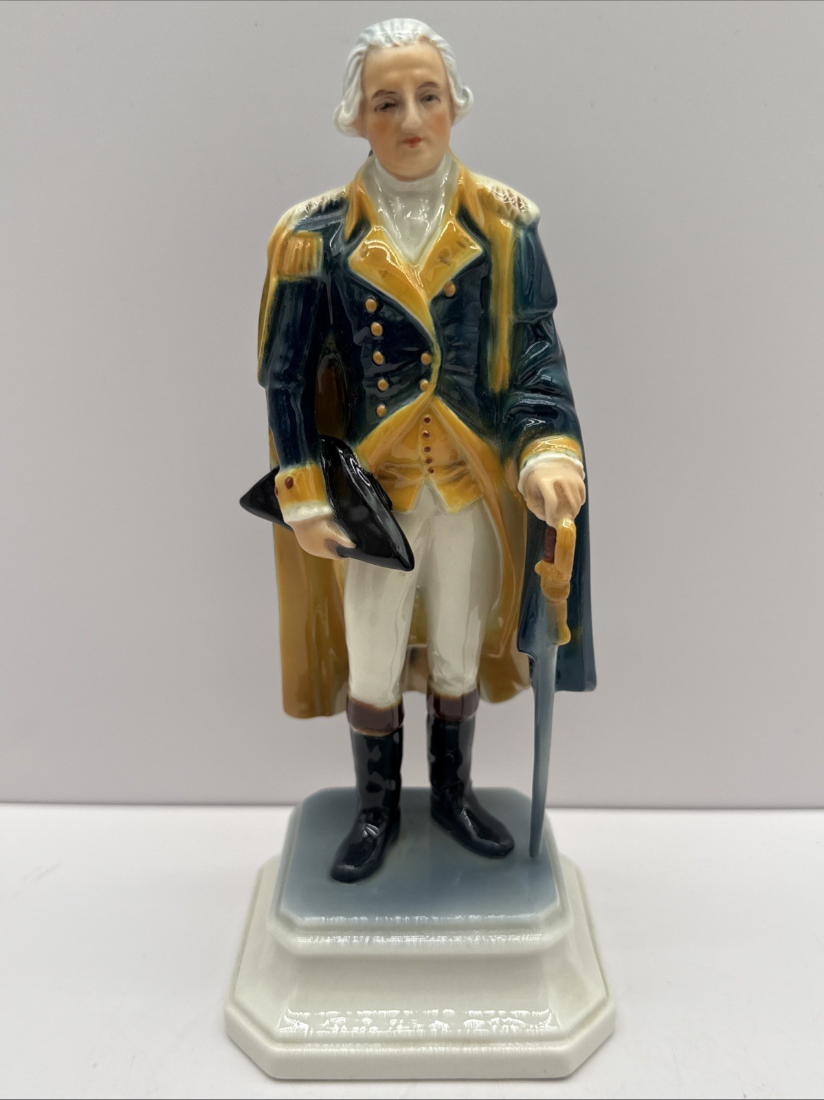 Vintage Goebel George Washington Statue TMK-4 8”  Statue! Bochmann