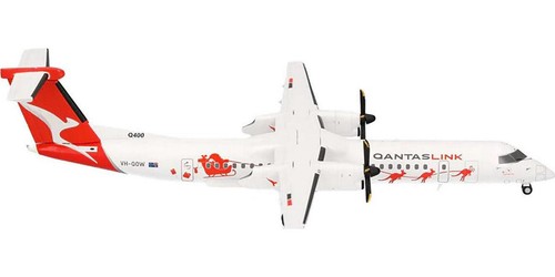 Bombardier Q400 Commercial Aircraft QantasLink - Dasher-8 Livery (VH-QOW) 1/200 - Picture 1 of 4