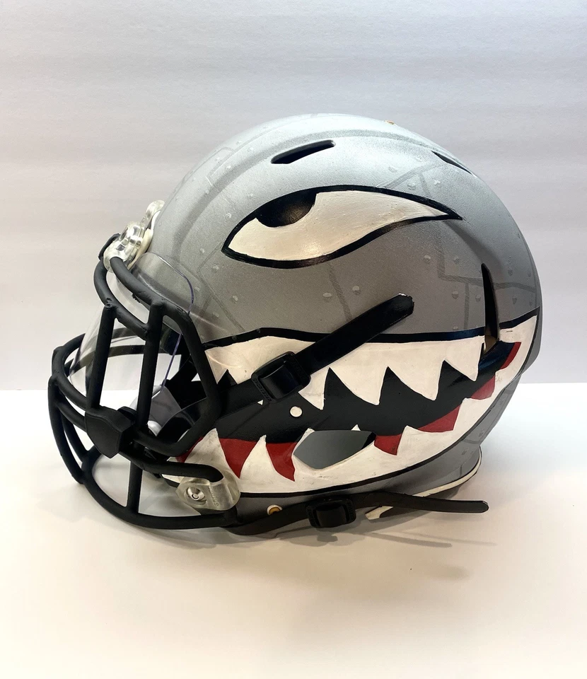 Casco de fútbol americano de la Fuerza Aérea Foto 4 de 4