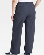 NWT All In Motion Women's Active Light Woven High-Rise Trouser Pants Navy Size L