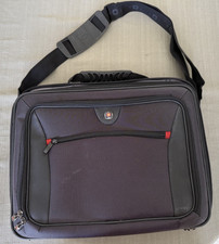 Wenger SwissGear 16-Inch Laptop Case - Tablet Compartment, Black