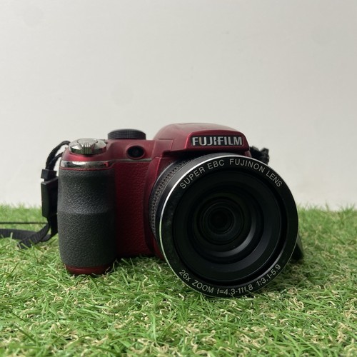 Fujifilm FinePix S4300 14MP