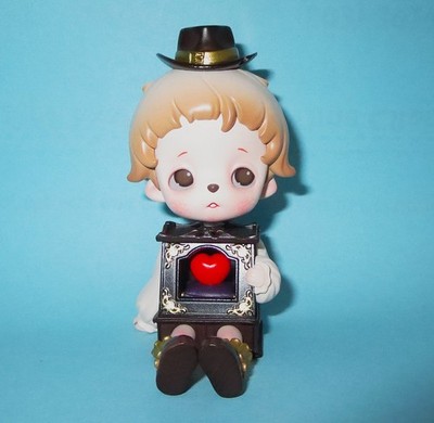 Pop Mart Inosoul In the Still Room Series ''Rubies In The Cabinet'' Figure