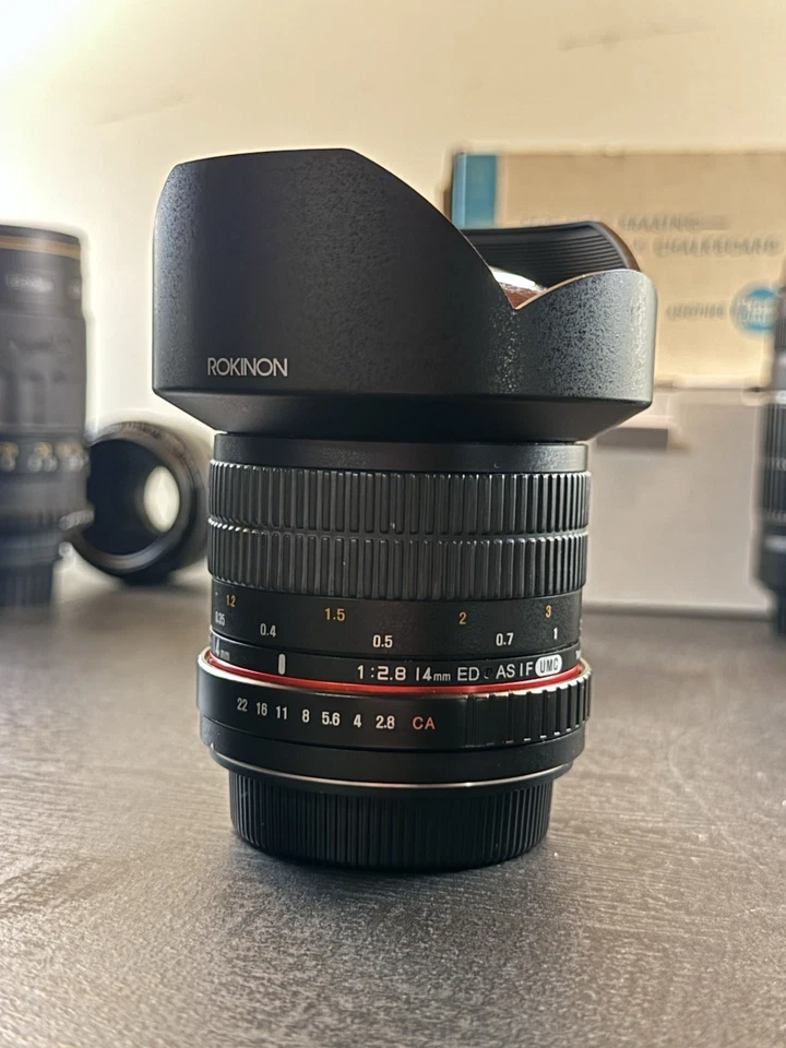 Lente ultra gran angular ROKINON 14 mm f/2,8 (perfecto estado) Foto 2 de 4