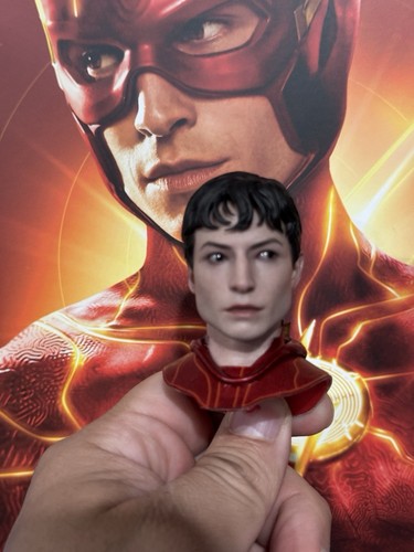 1/6 Head Sculpt Figure Hot Toys HT MMS713 The Flash Collectible Accessories - Picture 3 of 8