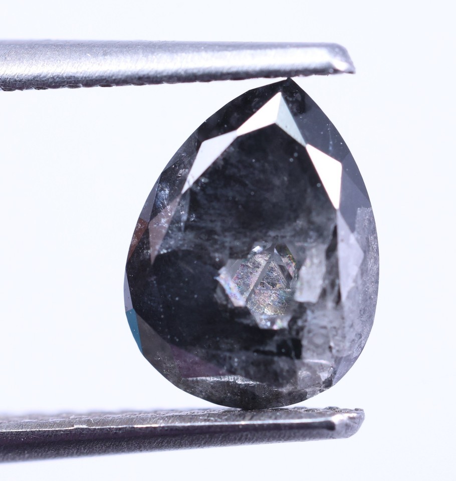 Diamant Brut Poire Sel & Poivre 0.49 Ct - 5.88 Mm, Couleur Grise Naturelle, Vrac, Afrique Du Sud