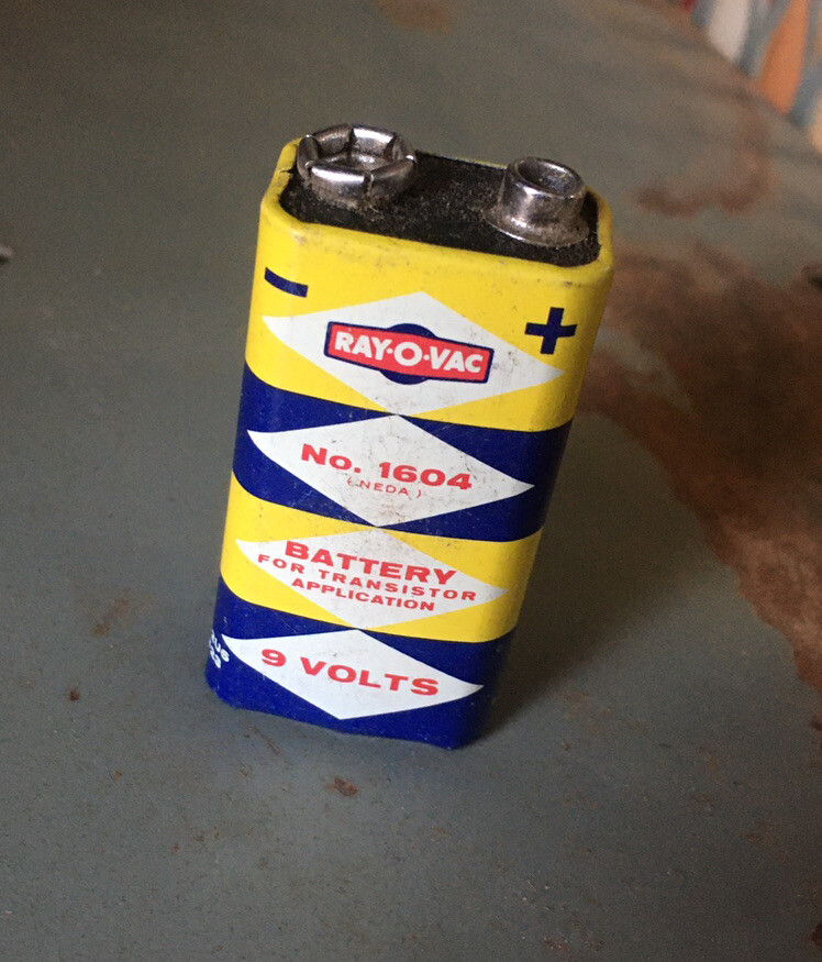 Vintage 9 Volt Battery Transister Radio RayOVac eBay