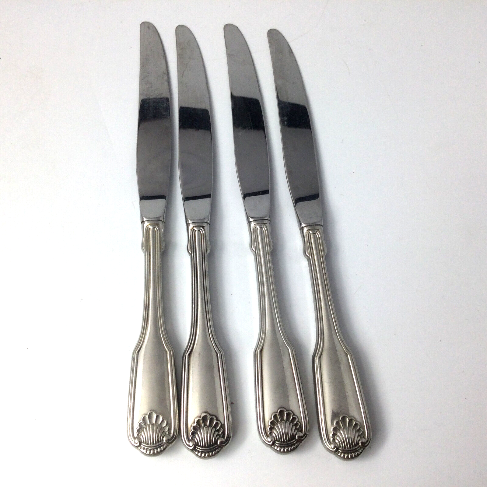 Oneida Stainless Steel Flatware Dinner Knives Set of 4