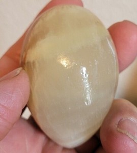 Beautiful Polished Egg. Handcrafted in Mexico. 170 grams. 2-1/2" x 1-3/4".