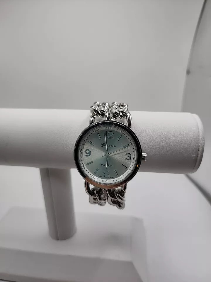 Vintage Watch Geneva Platinum Bracelet Style Stainless Steel 1.25" Wide Analog  - image 2 of 4