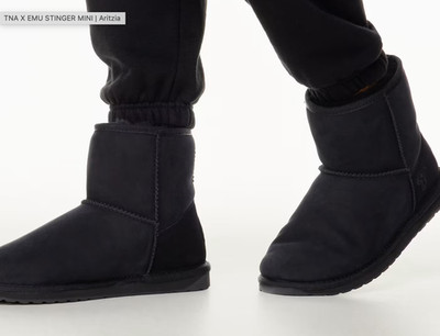 Tna X Emu Stinger Mini | Aritzia US, size 9, black