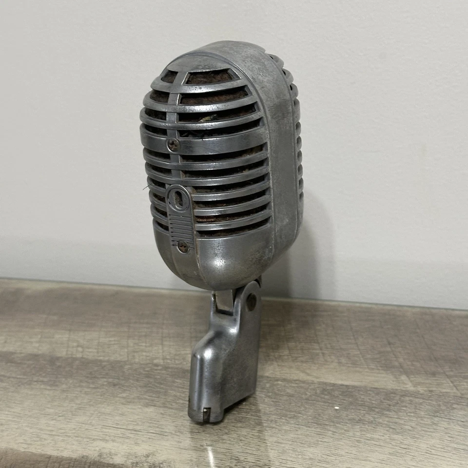 Vintage 1940's Electro Voice 726 Cardyne 1 Dynamic Microphone - Image 2 of 4