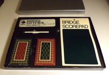 NEW HOYLE BRIDGE GIFTPACK 2 DECKS PLAYING CARDS, SCOREPAD + IN BOX NICE!