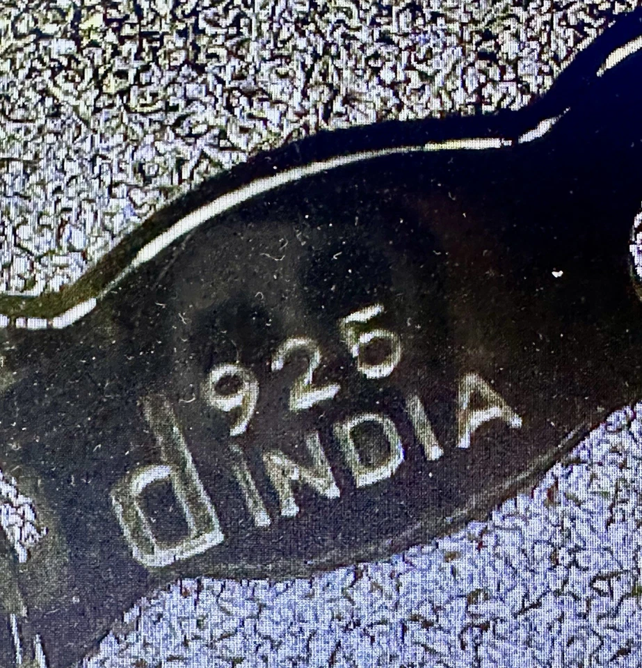 10K 玫瑰金和 925 银双色联锁心形无限吊坠 1/15 克拉 — 第 3/4 张图片