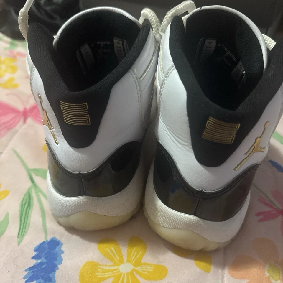 Jordan 11 Retro Grade School White Gratitude Sneakers Size: 5 Kids - Image 3 of 4