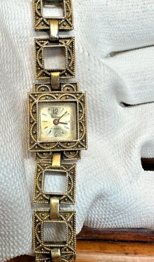 Reloj pulsera brutalista Crown Trifari para mujer tono dorado 17 joyas RARO - FUNCIONA Foto 2 de 4