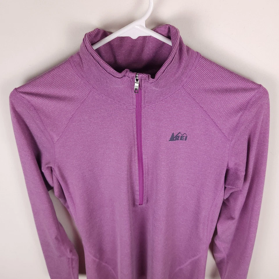 Pullover REI Mujer Medio Púrpura Rayas 1/4 Cremallera Poliéster Spandex Cuello Simulado Foto 3 de 4