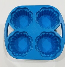 Vintage 2151 Fisher Price Cupcake Blue Pan Fun With Food 1987 USA