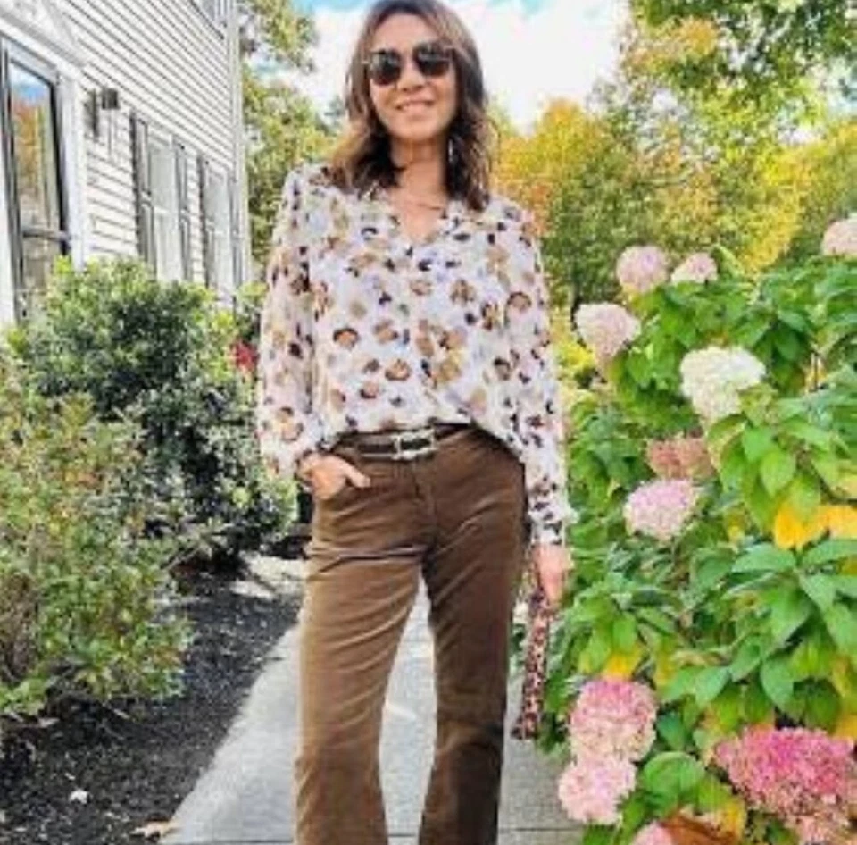 Blusa Cabi Nueva Con Etiquetas Carmela #4820 Marfil Marrón Verde XS - XXL Antes $99 Foto 4 de 4