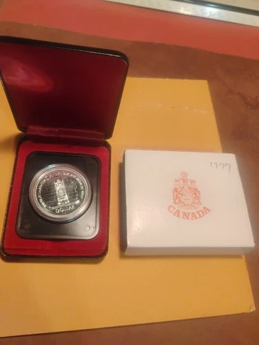 1977 Canada  SILVER Dollar PROOF $1 - THRONE OF THE SENATE 1952- 1977, W/BOX