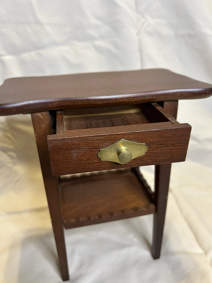 PC Felicity Dressing Table Night Stand+Accessories American Girl Doll - Image 3 of 4