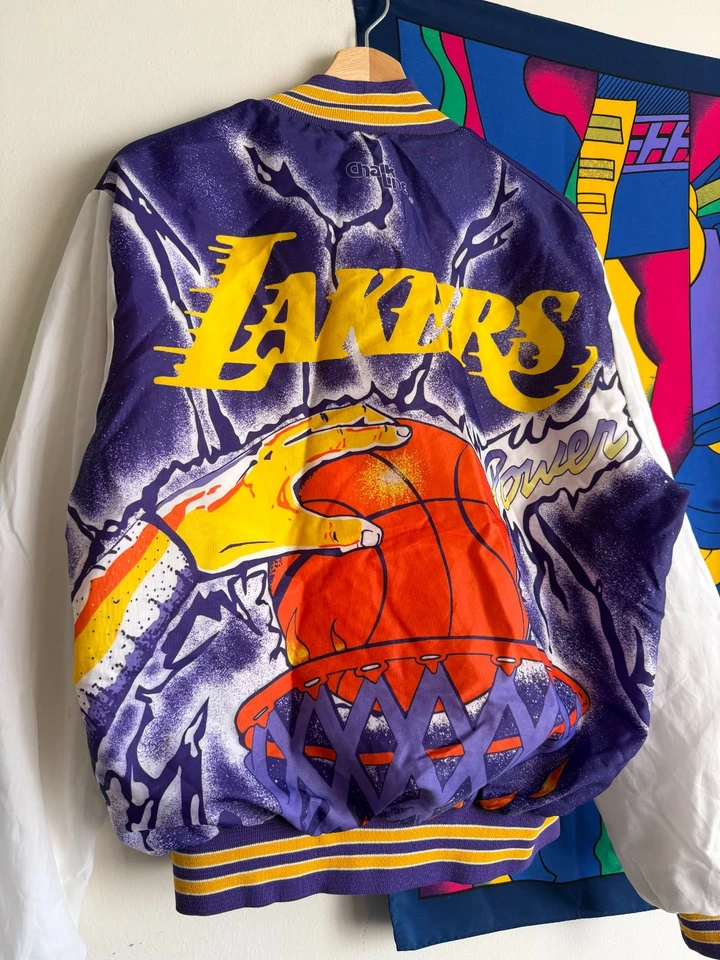 Chaqueta Vintage Años 80 NBA Chalk Line LA Lakers Talla M Foto 2 de 4