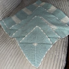 Vintage Handmade Crocheted Mint Green/White Baby Blanket Afghan 32X34