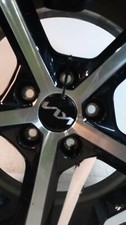 Used Wheel fits: 2023 Kia Sportage gasoline 18x7-1/2 5 spoke painted gray Grade
