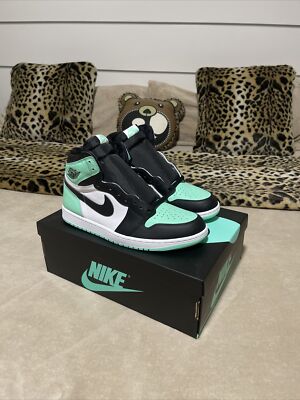 Size - 11 Nike Air Jordan 1 Retro High OG Green Glow DZ5485-130