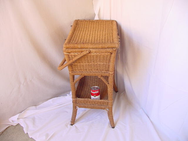ANTIQUE 1890s OLD VICTORIAN WICKER SEWING BASKET VINTAGE FURNITURE CHEST TABLE