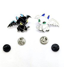 BABY TOOTHLESS & LIGHT FURY PIN SET (2pcs) How To Train Your Dragon Brooch Lot