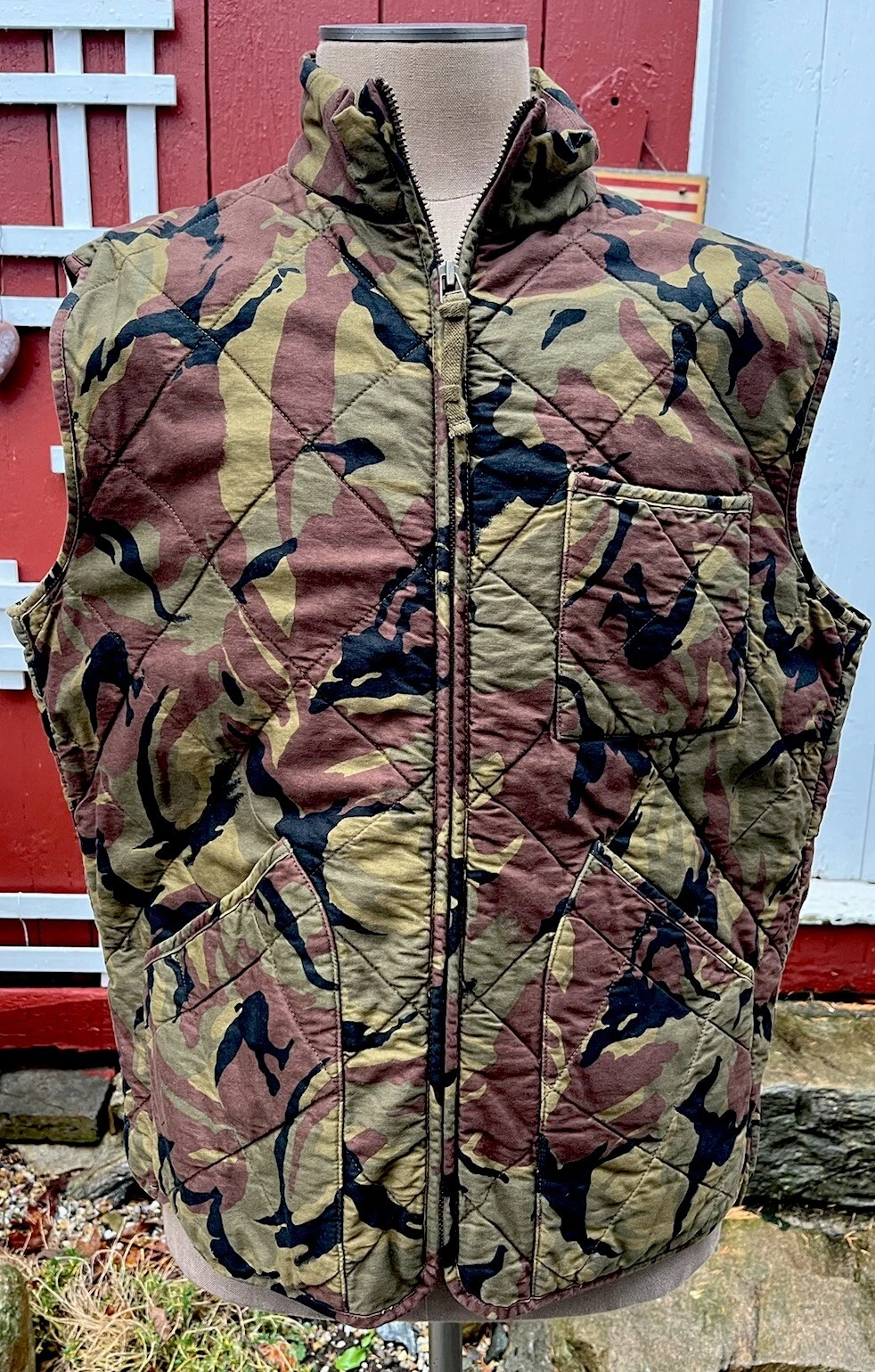 IMPRESSIVE J. Crew Men's XL Cotton Camo Zip Up Quilted Vest Thermore Insulated