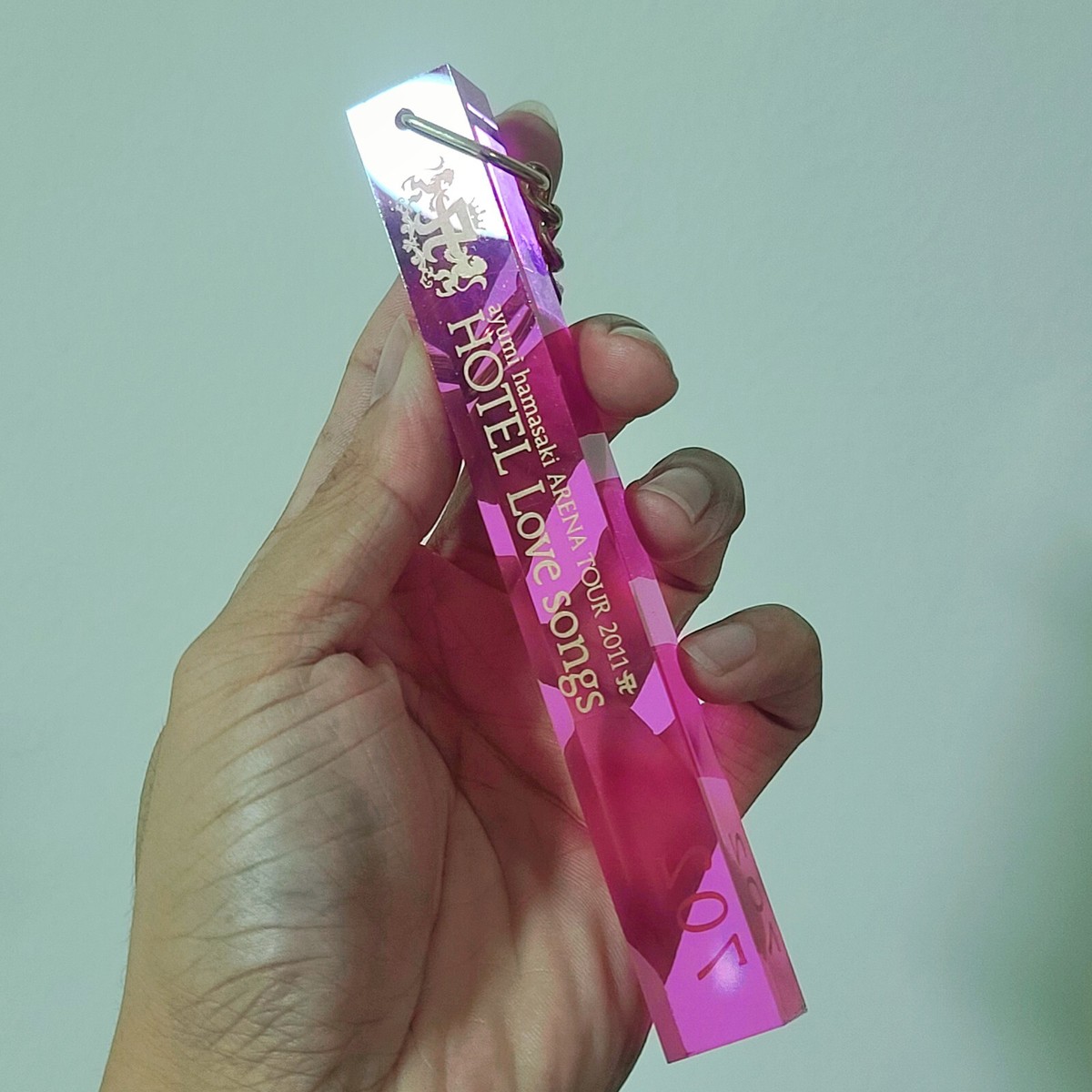 ayumi hamasakiさん専用 希少　A&G キーチェーン　中古 AYUMI HAMASAKI Keychain HOTEL LOVE SONGS 2011 Arena Tour Pink Gold