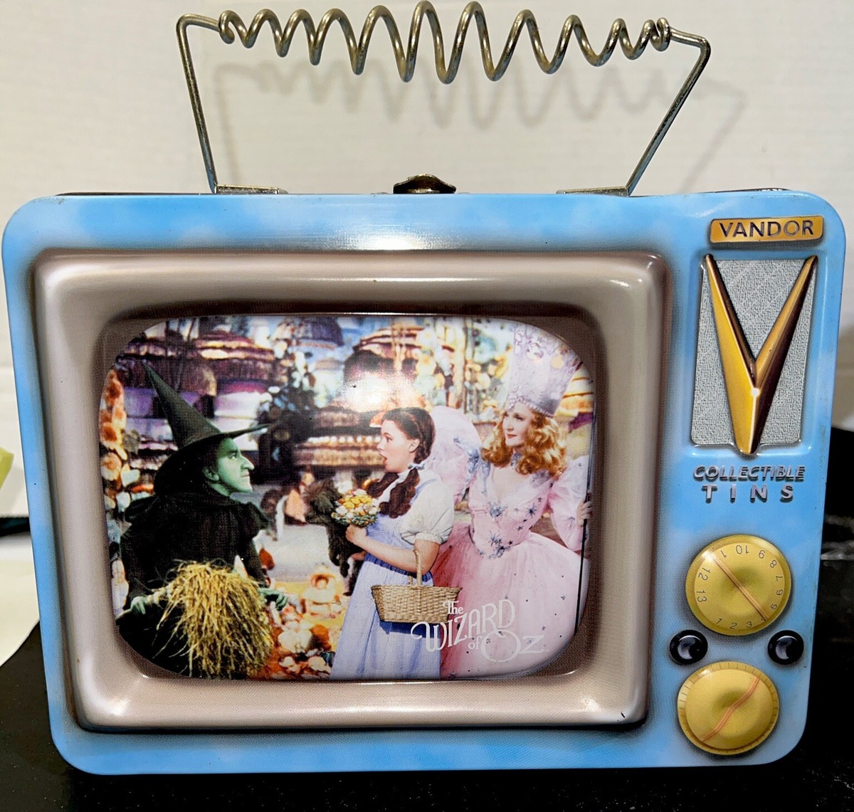 Vandor Collectible Wizard of Oz TV Shaped Lunchbox with TV